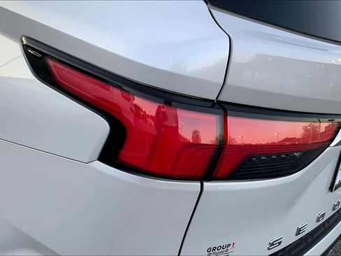 Used 2025 Toyota Sequoia Capstone image 26