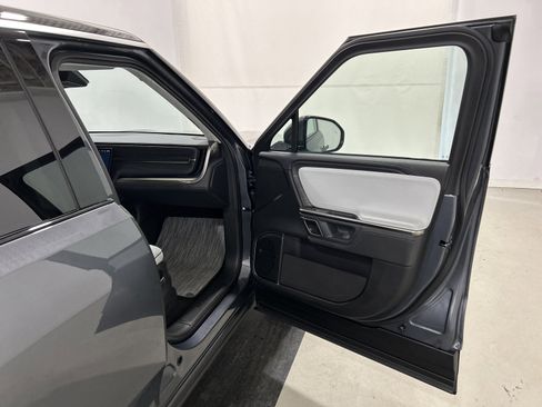 Used 2024 Rivian R1S Adventure image 18