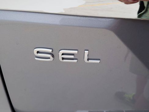 Used 2024 Volkswagen Atlas SEL AWD/4WD image 24