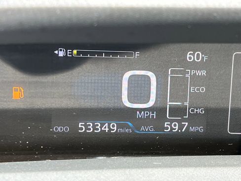 Used 2016 Toyota Prius Four FWD image 15