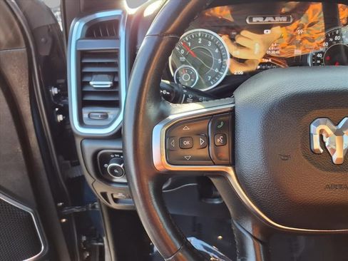 Used 2024 RAM 1500 Laramie image 11