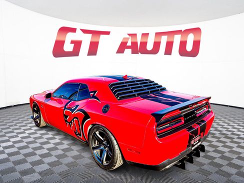 Used 2019 Dodge Challenger SRT Hellcat Redeye image 5