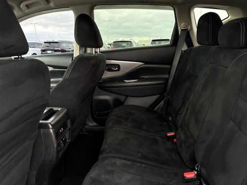 Used 2020 Nissan Murano S image 14