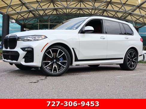Used 2022 BMW X7 xDrive40i w/ M Sport Package AWD/4WD image 1