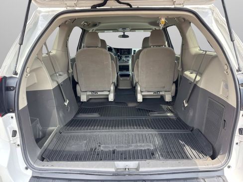 Used 2017 Toyota Sienna LE AWD/4WD image 9