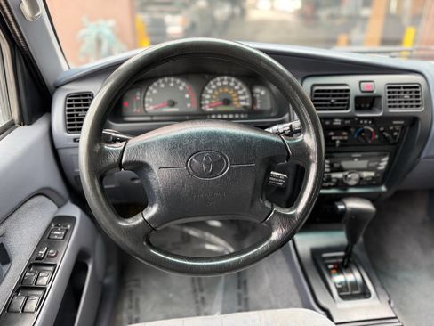 Used 2000 Toyota 4Runner 2WD image 12