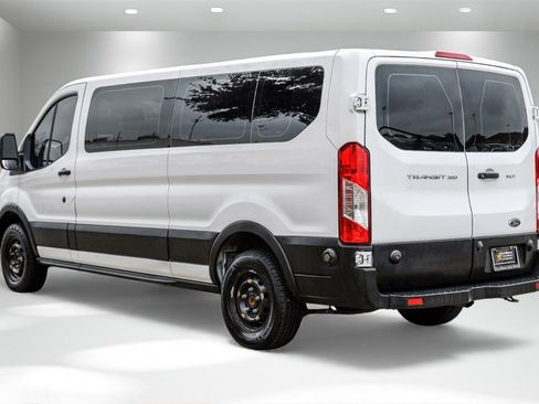 Used 2019 Ford Transit 350 XLT image 8