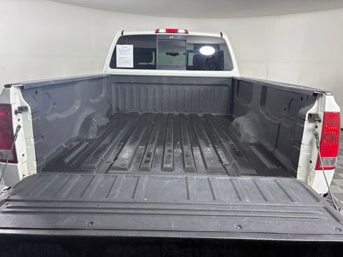 Used 2014 Nissan Titan SV w/ SV Value Truck Package image 27