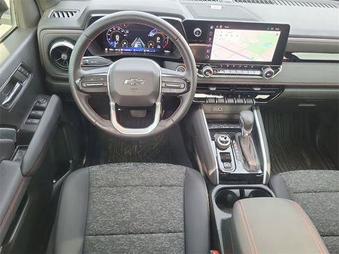 Used 2024 Chevrolet Colorado Z71 w/ Z71 Convenience Package 2 image 15