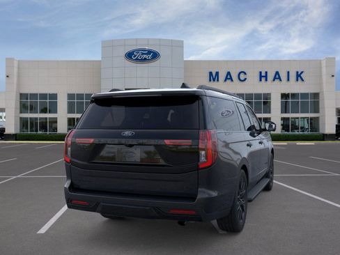 New 2026 Ford Expedition Max Platinum image 8