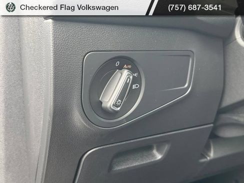 Used 2023 Volkswagen Tiguan SE R-Line FWD image 16