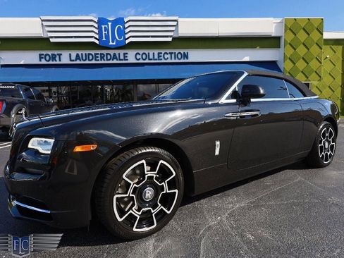 Used 2017 Rolls-Royce Dawn Convertible image 5