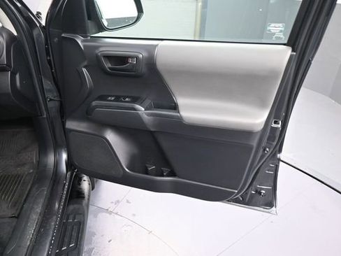 Used 2023 Toyota Tacoma SR AWD/4WD image 13