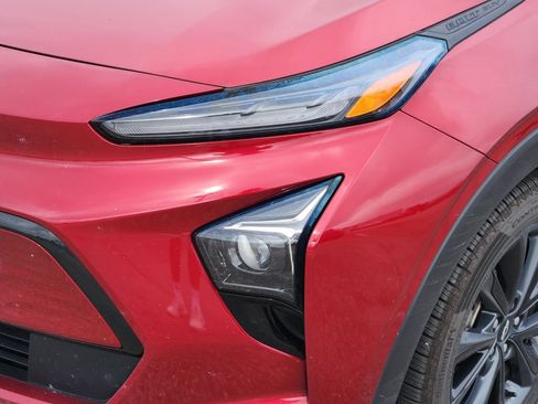 Used 2022 Chevrolet Bolt EUV Premier w/ Launch Edition FWD image 5
