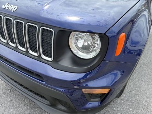 Used 2021 Jeep Renegade Sport w/ Sport Appearance Group AWD/4WD image 10