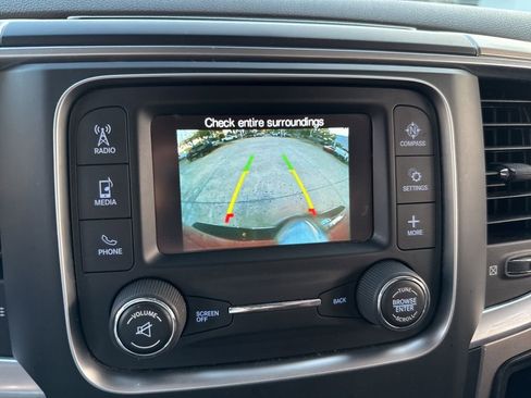 Used 2020 RAM 1500 Classic SLT image 39