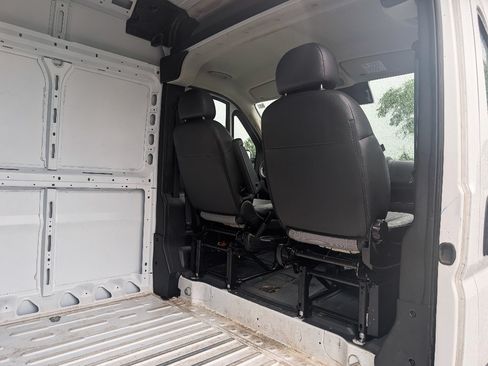 Used 2026 RAM ProMaster 2500 w/ Convenience Group FWD image 7