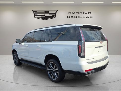 Certified 2022 Cadillac Escalade ESV Sport Platinum image 12