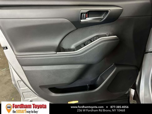 Certified 2025 Toyota Highlander XLE AWD/4WD image 20