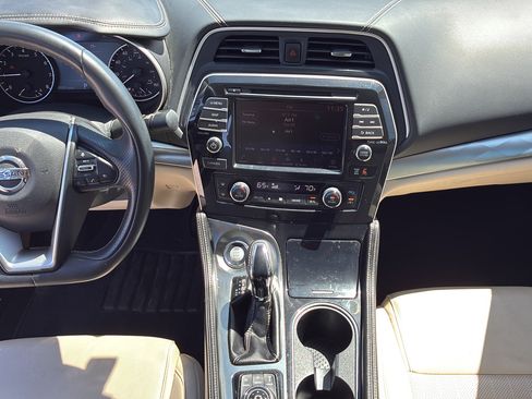 Used 2019 Nissan Maxima 3.5 SV FWD image 32