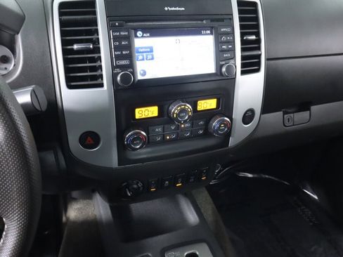 Used 2016 Nissan Frontier PRO-4X image 15