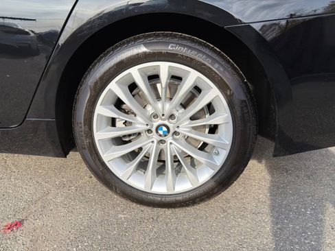 Used 2022 BMW 530i xDrive w/ Premium Package image 31