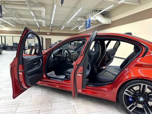 Used 2018 BMW M3 image 15