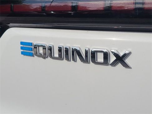 New 2026 Chevrolet Equinox EV LT image 9