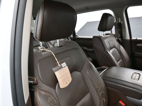 Used 2025 RAM 1500 Limited image 40