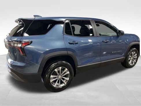 New 2026 Chevrolet Equinox LT FWD image 5