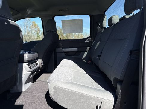 New 2025 Ford F150 Lightning XLT image 24
