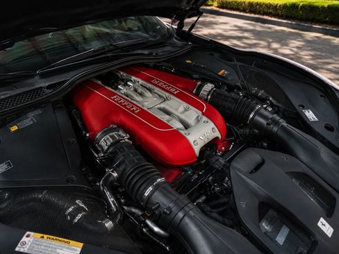 Used 2021 Ferrari 812 GTS RWD image 84