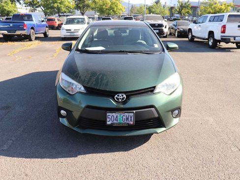 Used 2014 Toyota Corolla LE FWD image 2