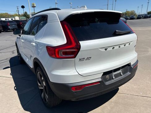 Certified 2023 Volvo XC40 B5 Plus w/ Protection Package Premier AWD/4WD image 9