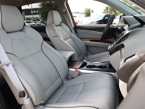 Used 2017 Acura MDX FWD w/ Advance Package image 32