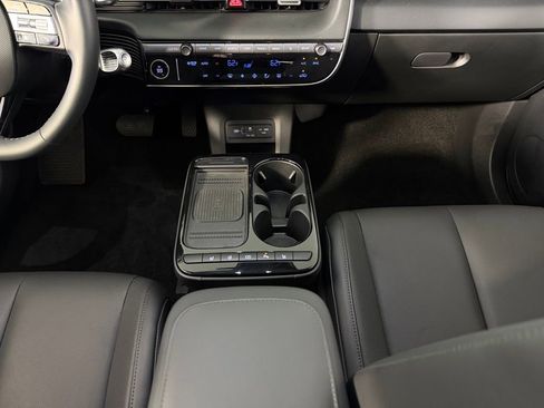 Used 2025 Hyundai Ioniq 5 SEL RWD image 17