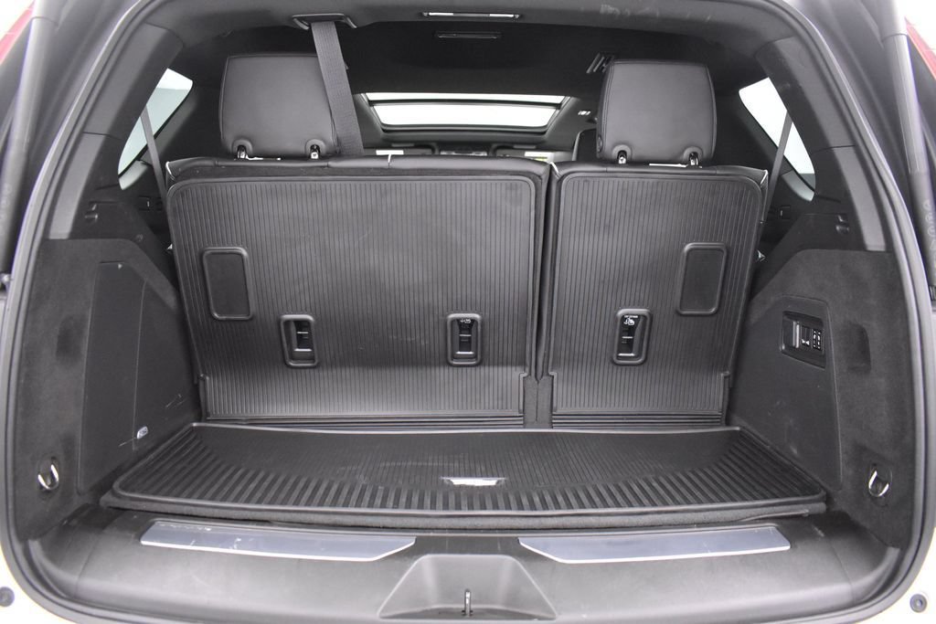 Used 2024 Cadillac Escalade Premium Luxury w/ LPO, Floor Liner Package AWD/4WD image 34