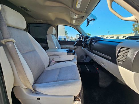 Used 2009 Chevrolet Silverado 1500 LT image 31