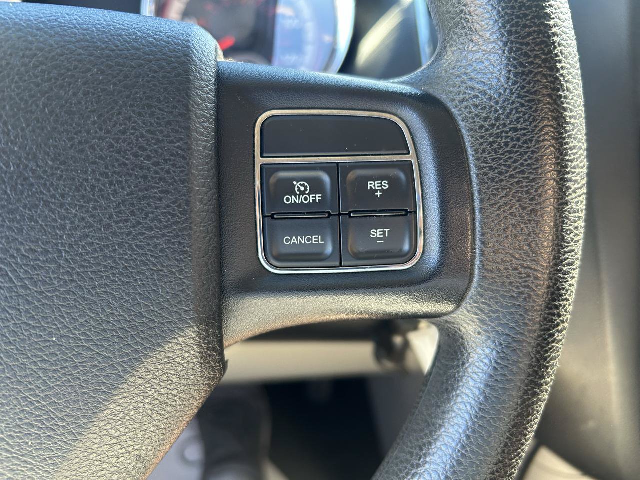 Used 2013 Dodge Grand Caravan SXT FWD image 18