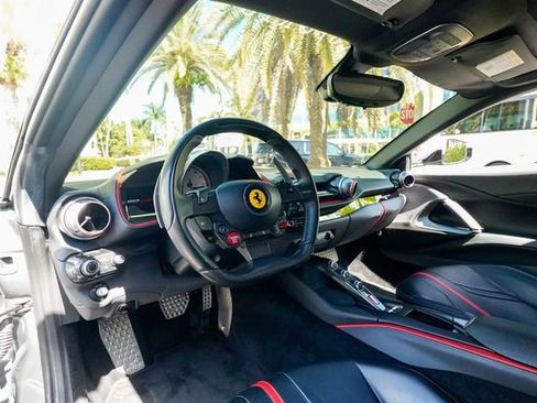 Used 2018 Ferrari 812 Superfast RWD image 55