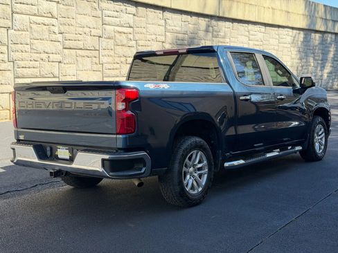 Used 2021 Chevrolet Silverado 1500 LT AWD/4WD image 7