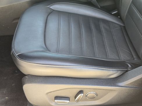 Used 2018 Ford Edge SEL w/ Equipment Group 201A image 20