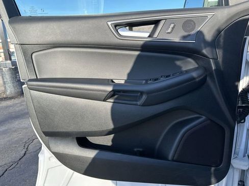 Used 2024 Ford Edge SEL image 23