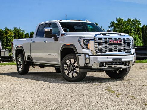 Used 2025 GMC Sierra 2500 Denali w/ Denali Reserve Package AWD/4WD image 46