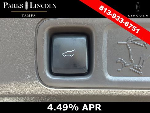 Certified 2022 Lincoln Navigator Reserve image 9