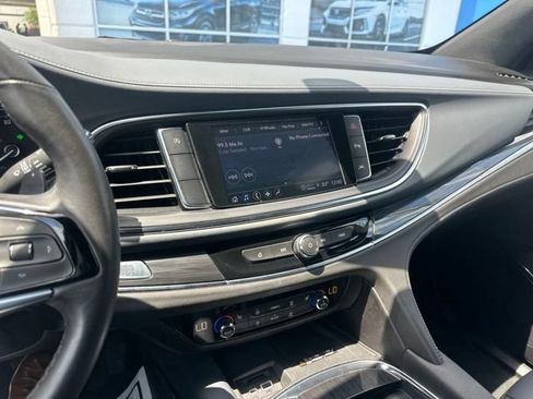 Used 2023 Buick Enclave Essence FWD image 30