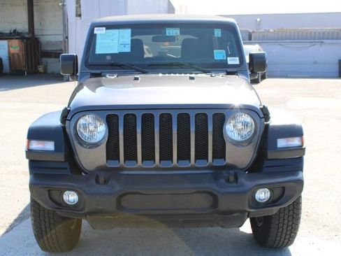 Used 2023 Jeep Wrangler Unlimited Sport AWD/4WD image 2