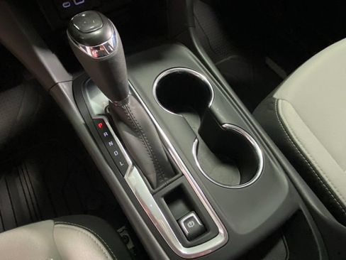 Used 2020 Chevrolet Equinox LT w/ LPO, Floor Liner Package FWD image 26