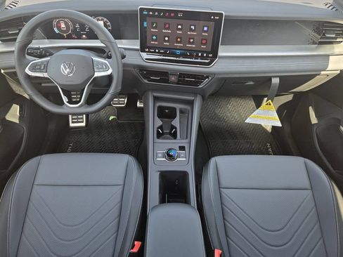 New 2026 Volkswagen Tiguan SE R-Line FWD image 26