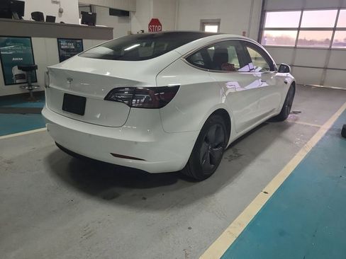 Used 2019 Tesla Model 3 Mid Range image 4